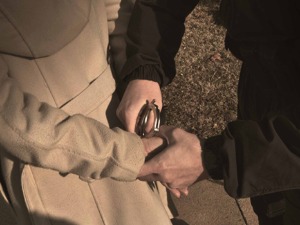 Нишлијка ухапшена због преваре 15 особа – обећавала пасош Бугарске, присвојила 30.000 евра