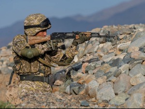 Киргистан и Таџикистан, митраљеска ватра на граници