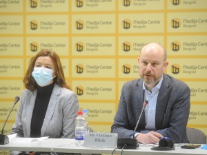 Европосланици: Позитиван напредак у изборним условима, нема бојкота