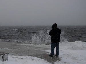 Бомбогенеза на истоку САД - снег оборио рекорде, улице поплављене