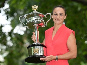 ВТА: Барти на врху, велики напредак Колинс