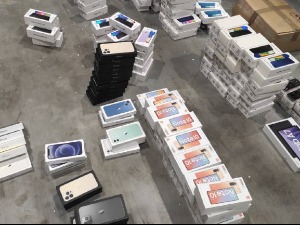 Заустављена пошиљка сумњивих мобилних телефона, више од 600 комада