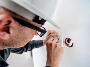 За добре мајсторе треба листа чекања, а има и лажних – како их препознати и коме се жалити