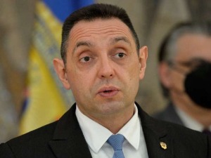 Вулин: Не знам како се Ђукановић препознао у политичком шефу Звицера