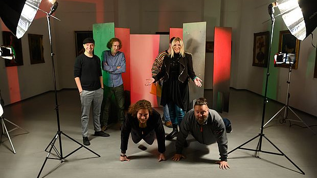 Песма и Хит године Топ листе Бунт, Ева Браун Дом омладине Београда, Нуменор