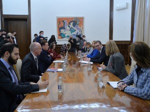 Вучић са известиоцем Бундестага за Западни Балкан 