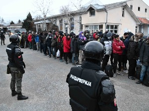 Акција полиције у Кикинди, Суботици и Сомбору, пронађене стотине миграната