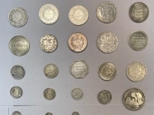 Хоргош, у новчанику путника пронађени антиквитетни новчићи