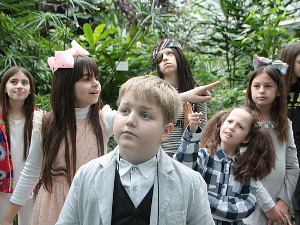 Мина прелази нивое