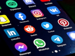 Остајемо ли без Фејсбука и Инстаграма?