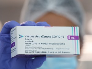 "Astra-Zeneka" od vakcina protiv kovida zaradila 3,9 milijardi dolara