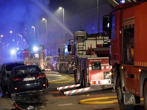 Гори хотел у Барселони, повређено девет особа - гости искакали кроз прозоре