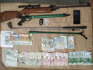 Акција полиције у Панчеву – заплењени аутомобили, дрога, оружје, ухапшена једна особа