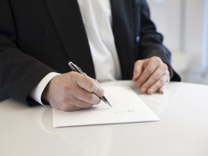 Јавни бележници о овери потписа: На терен се излази по редоследу пријема захтева, нема отказивања Јавни бележници о овери потписа: На терен се излази по редоследу пријема захтева, нема отказивања