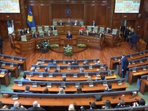 Опозиција напустила седницу парламента у Приштини због Куртијевог обраћања