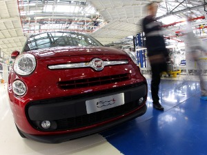 Синдикати са Брнабићевом: Премијерка уверена да ће "Фијат" остати у Србији