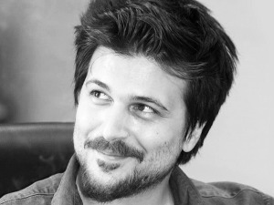 Рефлексије - Александар Милосављевић: О ревији „Недеља бескомпромисног театра”