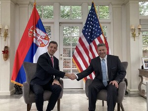 Ђурић са Ескобаром: Србија ће увек бити посвећена миру и стабилности