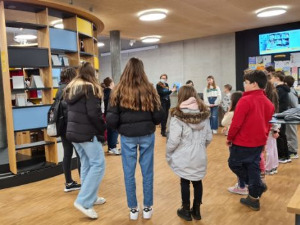 Сви у библиотеке!