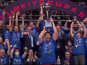 Мицић водио Ефес до Kупа Турске против Фенербахчеа