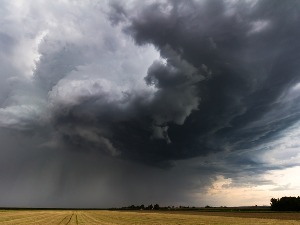 Како су се пилоти снашли у олуји која је погодила Европу и шта значи "краба" слетање