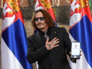 Поништени Џони у свету у којем царује другарство: Сезона лова на вешце и вештице Поништени Џони у свету у којем царује другарство: Сезона лова на вешце и вештице