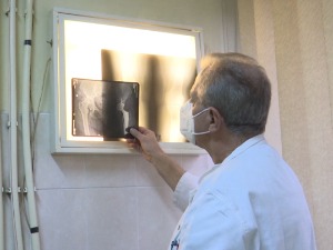 Лесковачки хирурзи поново оперишу колена и кукове пацијената са дуге листе чекања