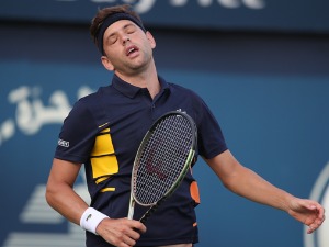 Крајиновић победио себе, Мекдоналд у четвртфиналу Дубаија