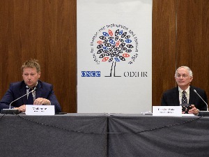 Отворена посматрачка мисија ОЕБС-а за изборе у Србији Отворена посматрачка мисија ОЕБС-а за изборе у Србији