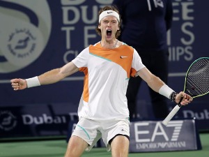 Рубљов надиграо Веселог и освојио турнир у Дубаију