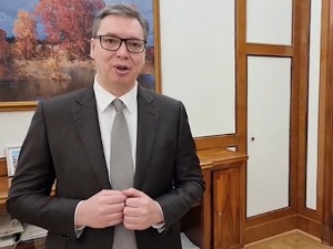 Вучић: Нема и неће бити несташица, не наседајте на провокације
