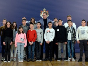 Вучић угостио децу из региона: Овде ће вас увек дочекати љубав