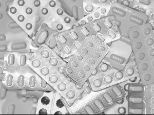 Стојановић: Грађани не треба да праве залихе лекова