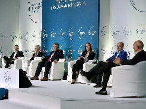 Копаоник бизнис форум: Све боје српских економских различитости Копаоник бизнис форум: Све боје српских економских различитости