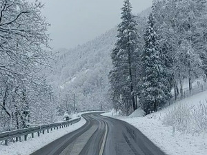 У околини Краљева наноси снега виши од пола метра