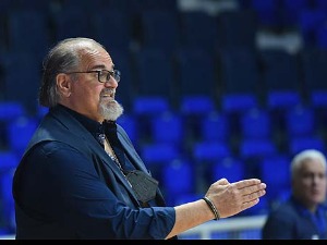 Џикић: Играмо против тима који води најтрофејнији тренер