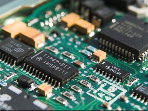 Прекид производње неона због рата у Украјини, катастрофа у производњи чипова на помолу