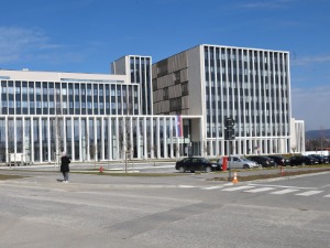 Брнабићева и ресорна министарка обишле нову зграду Палате правде у Крагујевцу