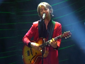 Стиже Мањифико