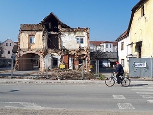 Квадратура круга: Глина још чека обнову