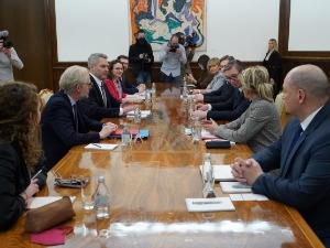 Вучић се састао са Нехамером