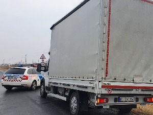 Мађарска, у камиону из Србије шест илегалних миграната 