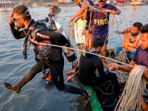Судар бродова у Бангладешу – петоро мртвих и десетине несталих