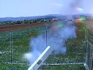 Има ли Србија "челични кишобран", ко су стрелци који бране усеве од града