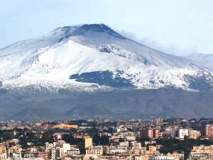 Вулкани и људи:  Етна – планина над планинама