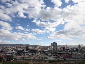 Скоро 200.000 Албанаца за четири месеца пријавило се за одлазак са КиМ