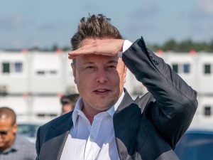 Илон Маск жели да демократизује Твитер