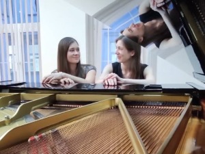 Шапчанке Милица и Јелена - сестре, колегинице, пијанисткиње