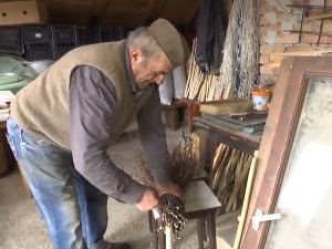 Последњи метлар нововарошког краја