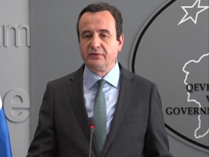 Влада у Приштини најавила помоћ од по 100 евра студентима, пензионерима и запосленима